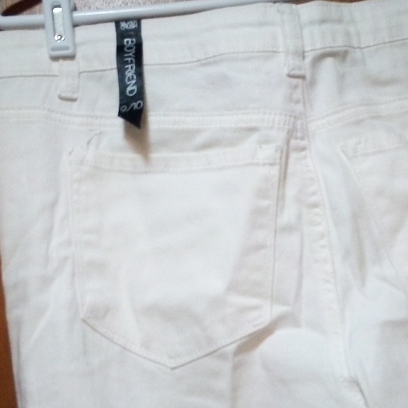 Women's Pants - Picture 8 of 10